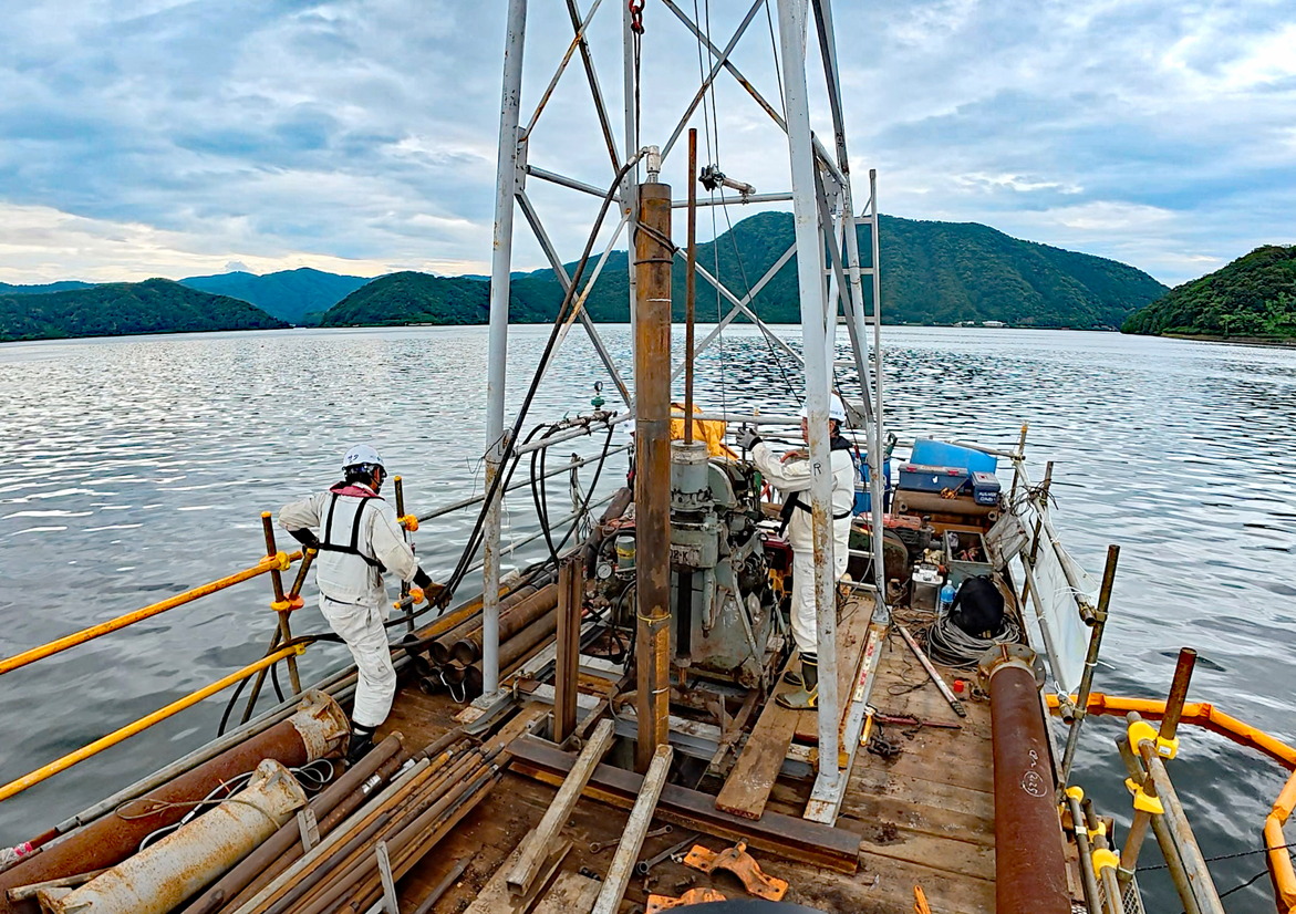 やぐら　内観（2025年）